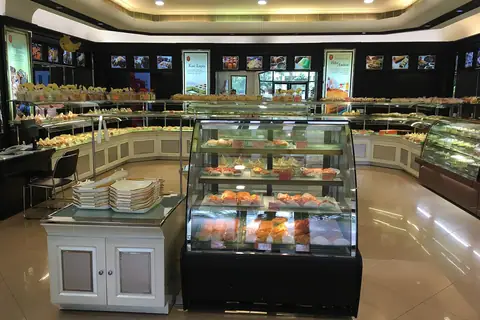 The Outrageous Cake Company photo 2